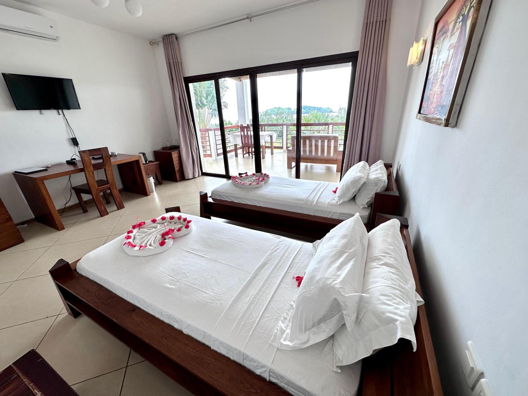 Hotel Mahita Tsara Djamandjary Ngoại thất bức ảnh